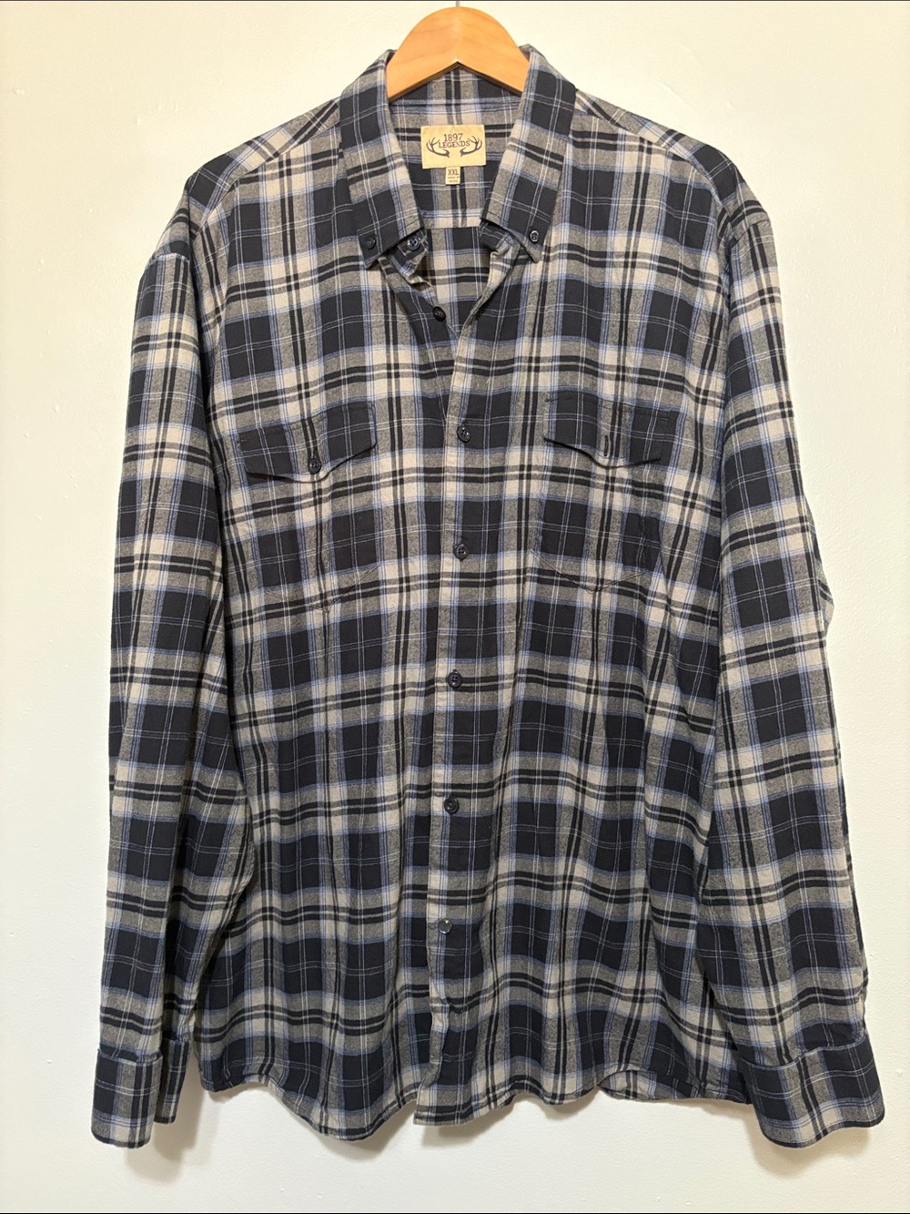 1897 legend Men's Black & White Plaid Button-Down Shirt - Casual Long Sleeve